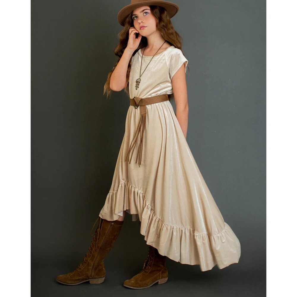 Joyfolie Girls‎ Ivory Velvet High-Low Dress With Cap Sleeves & Ruffle Hem size 5
